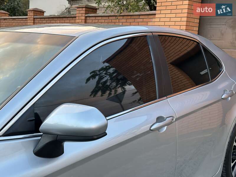 Седан Toyota Camry 2018 в Одессе