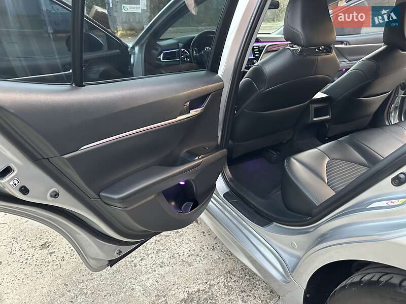 Седан Toyota Camry 2018 в Одессе