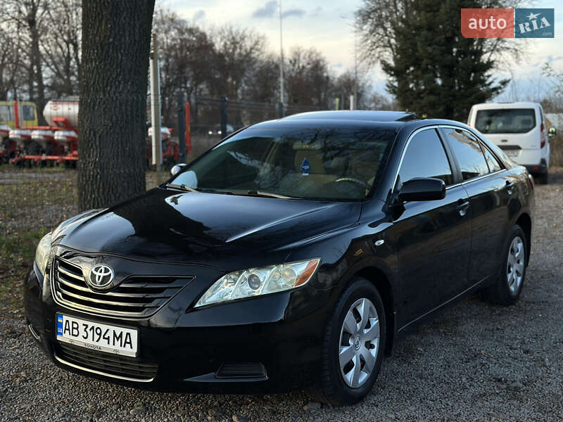 Седан Toyota Camry 2007 в Виннице