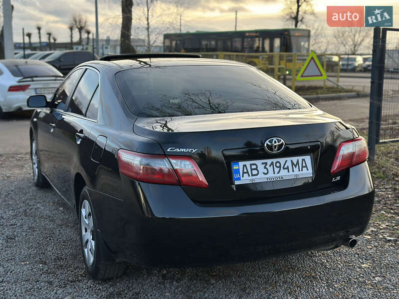 Седан Toyota Camry 2007 в Виннице
