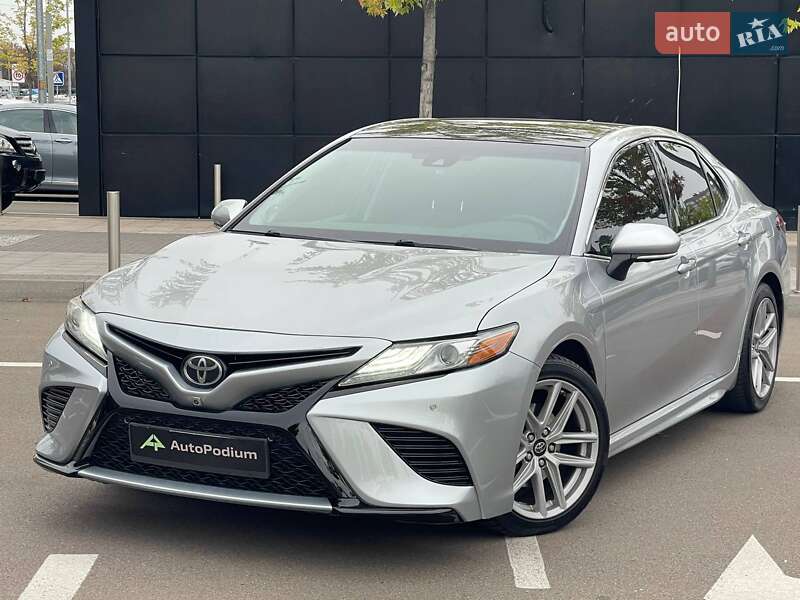 Toyota Camry 2018