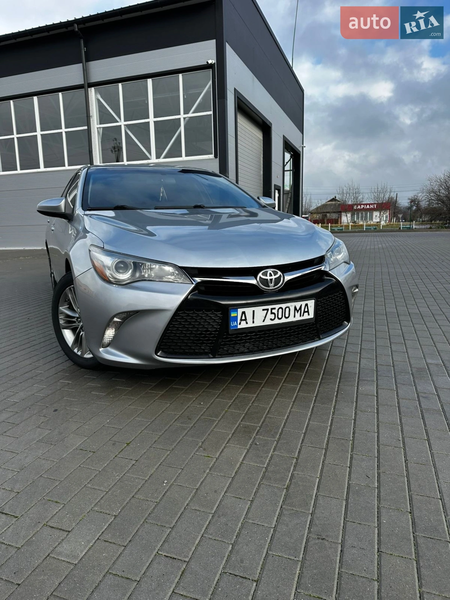 2017 Toyota Camry - фото 1