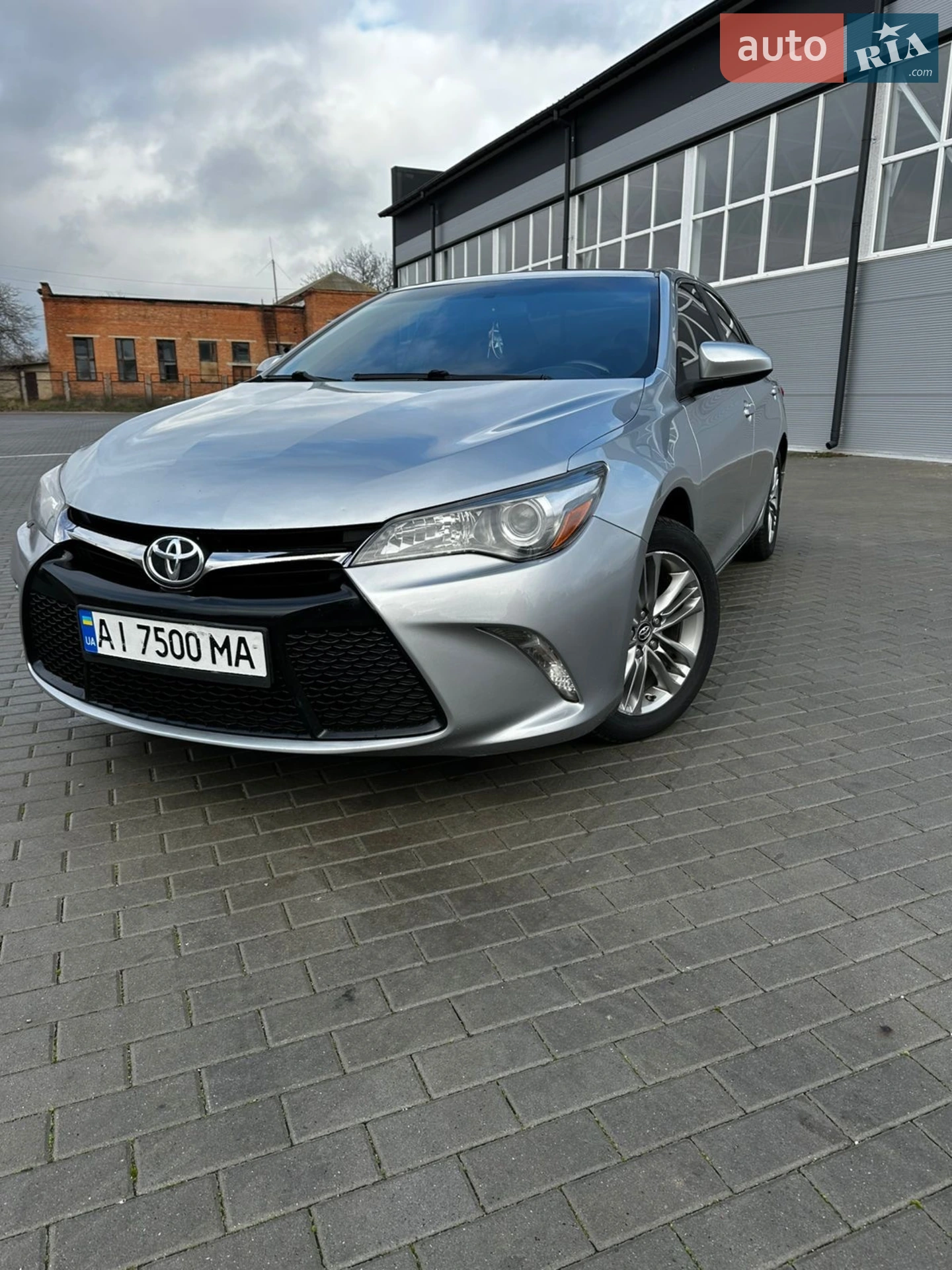 2017 Toyota Camry - мініатюра 3