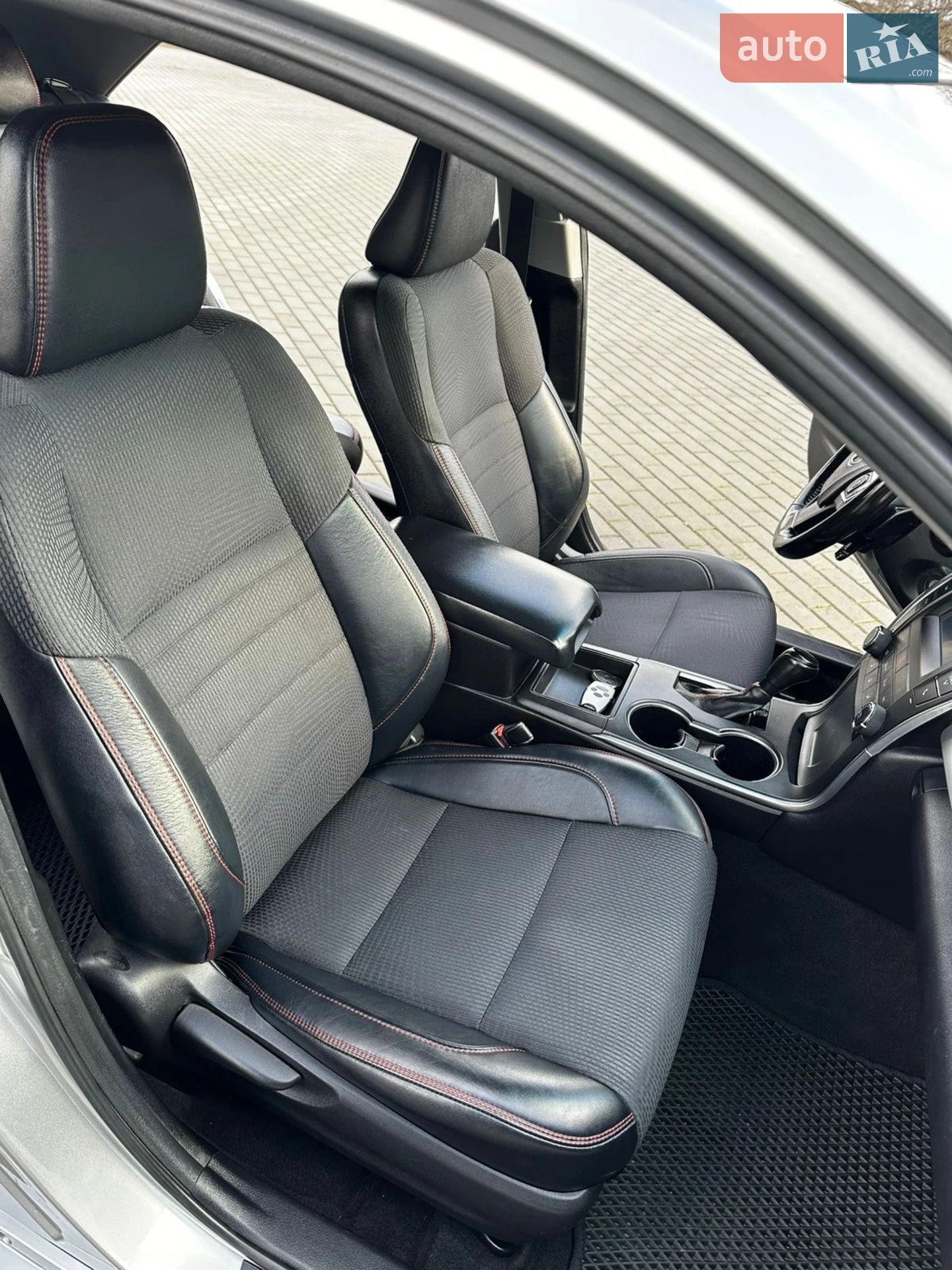 2017 Toyota Camry - мініатюра 23
