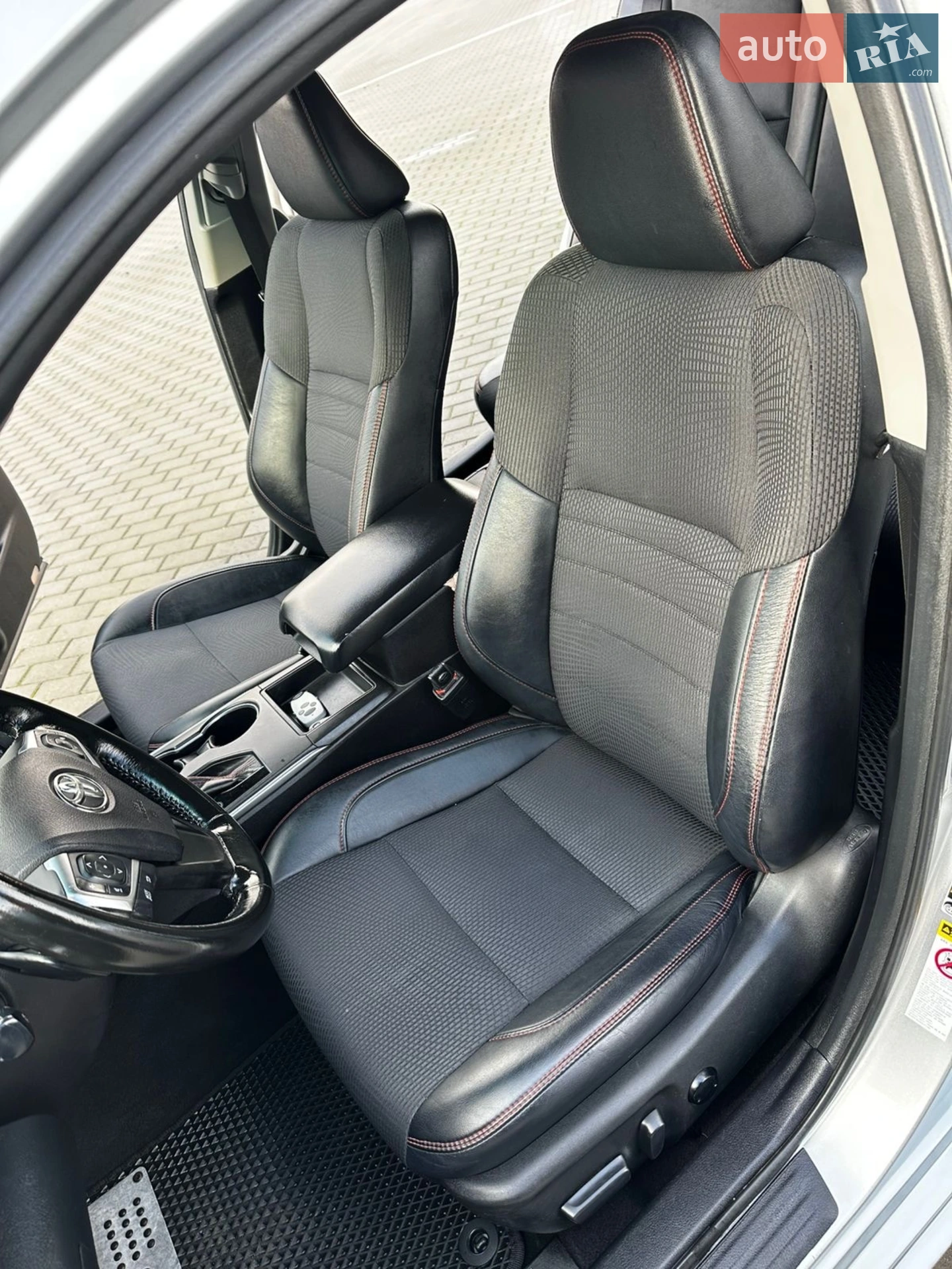 2017 Toyota Camry - мініатюра 19