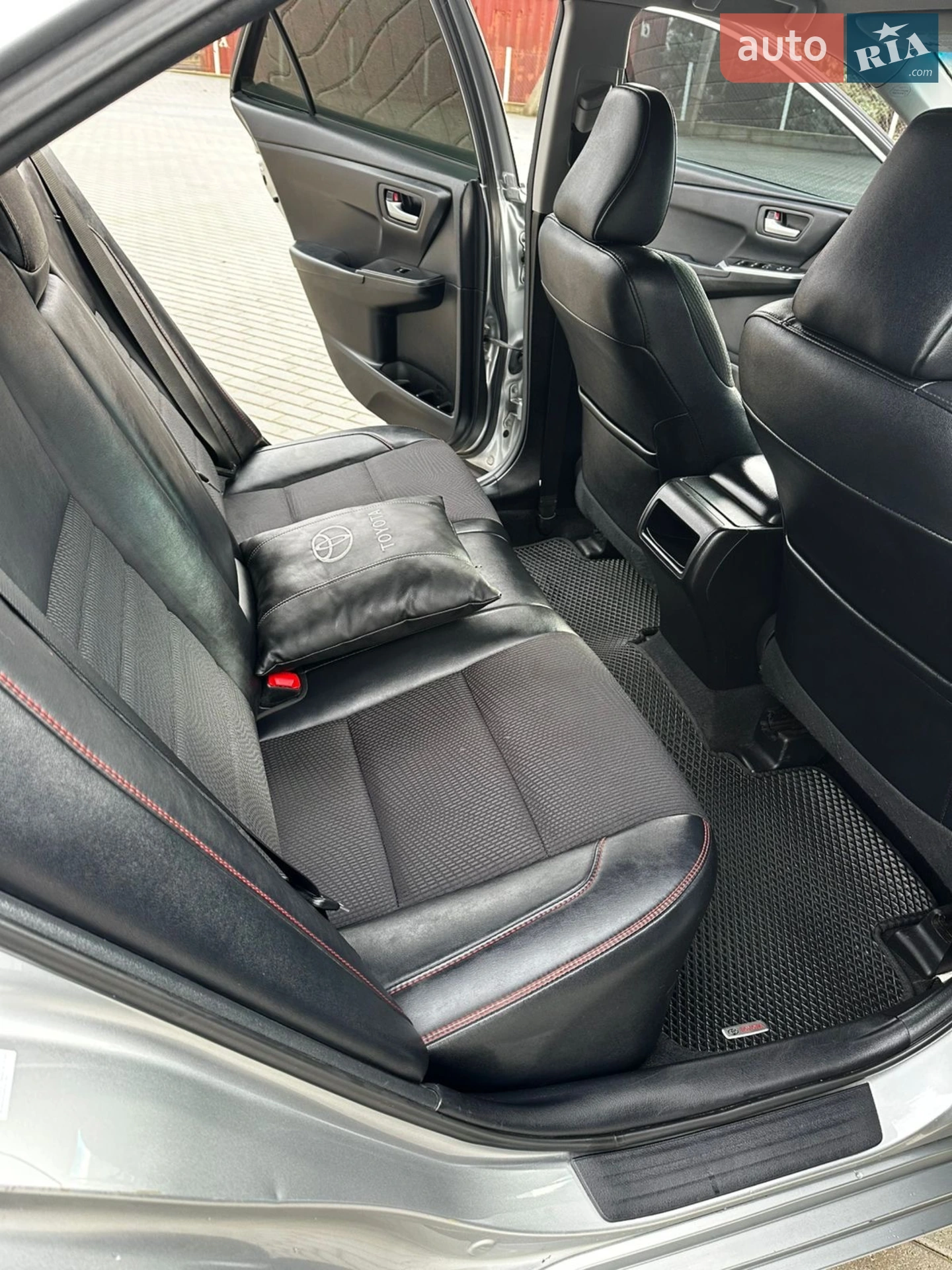 2017 Toyota Camry - мініатюра 35