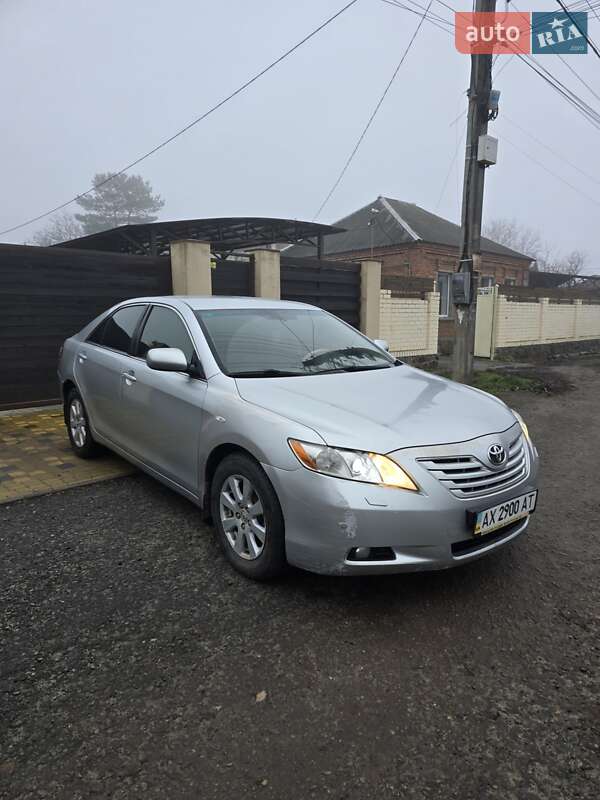 Седан Toyota Camry 2007 в Харькове