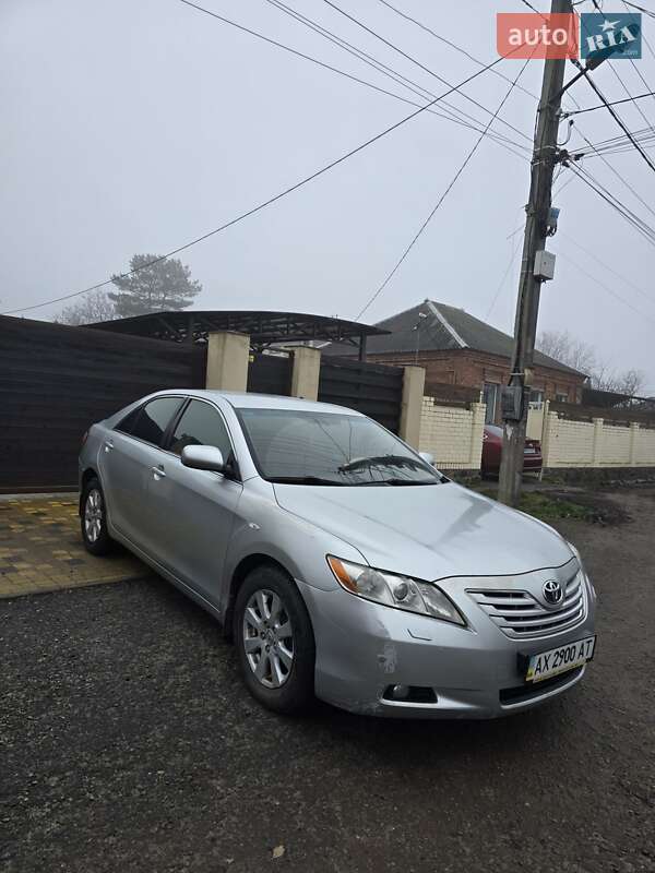 Седан Toyota Camry 2007 в Харькове
