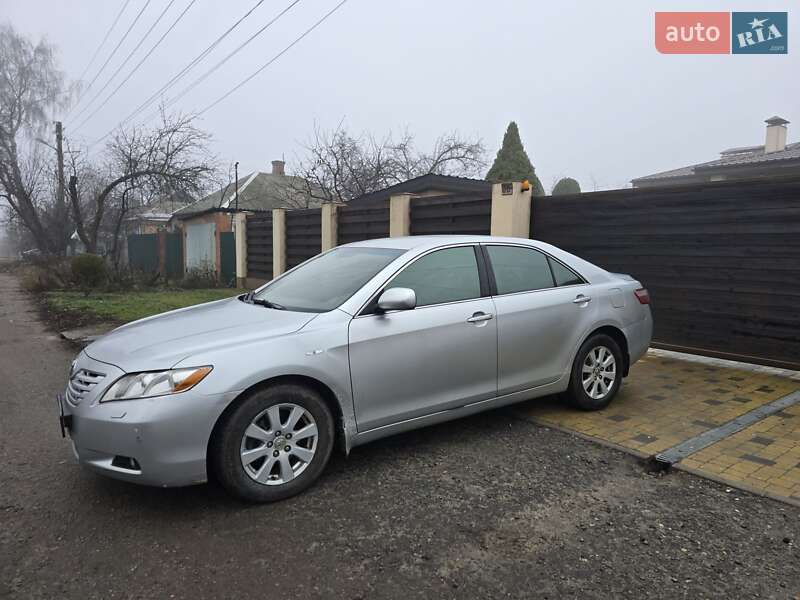 Седан Toyota Camry 2007 в Харькове