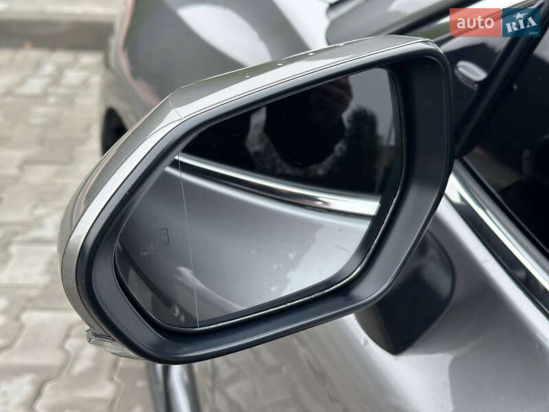 Седан Toyota Camry 2021 в Днепре