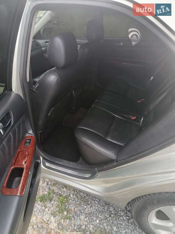 Седан Toyota Camry 2005 в Довбиші