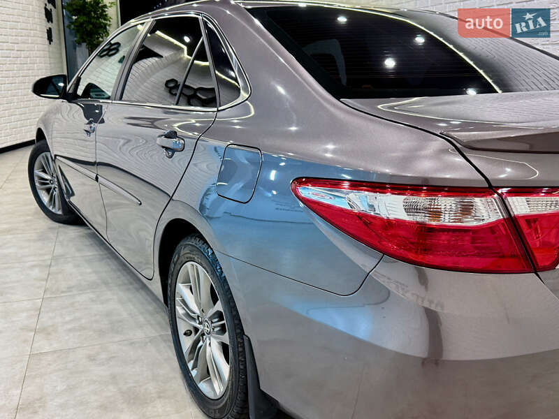 Седан Toyota Camry 2016 в Одессе