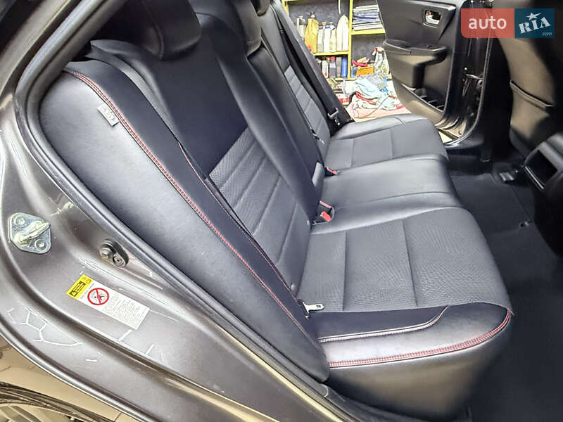 Седан Toyota Camry 2016 в Одессе