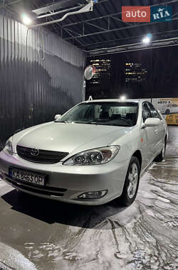 Седан Toyota Camry 2003 в Києві