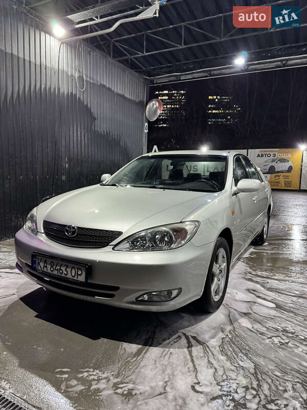 Toyota Camry 2003