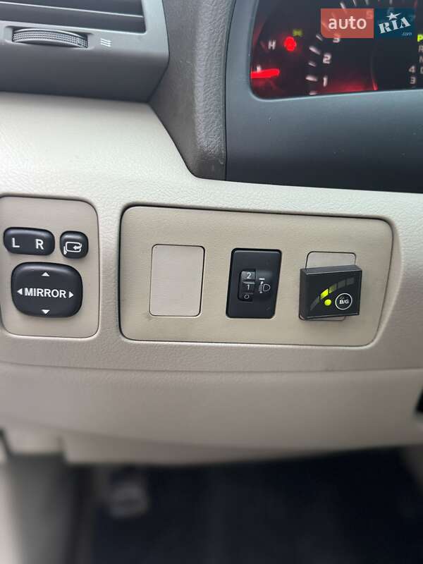 Седан Toyota Camry 2007 в Днепре