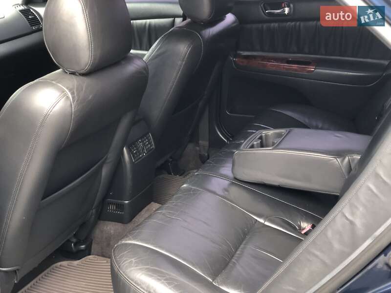 Седан Toyota Camry 2005 в Черновцах