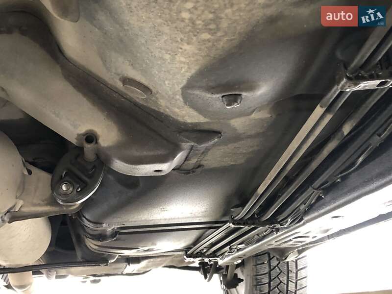 Седан Toyota Camry 2005 в Черновцах