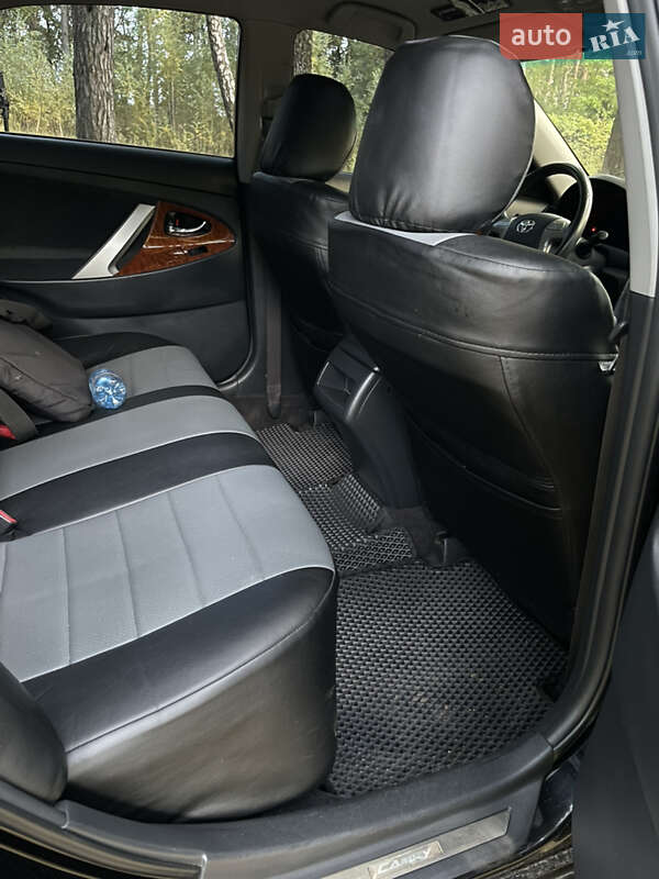 Седан Toyota Camry 2008 в Кролевці