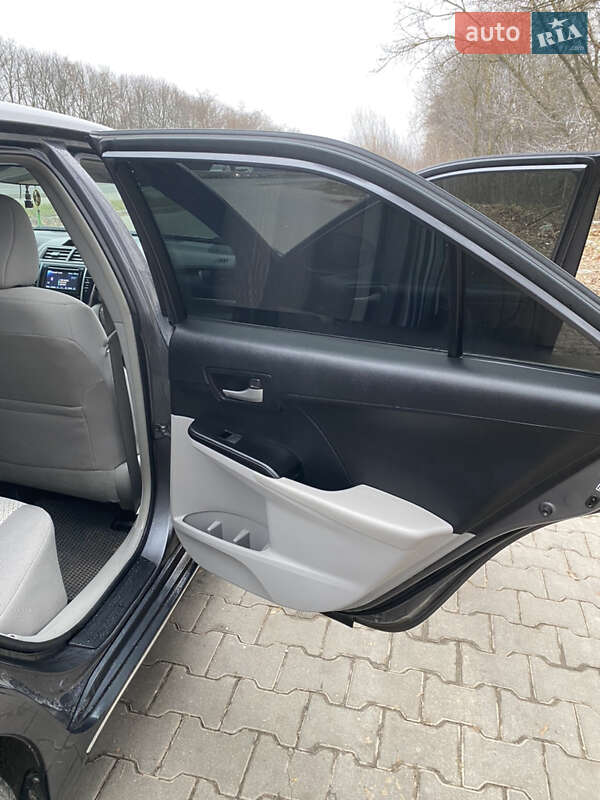 Седан Toyota Camry 2013 в Тернополе