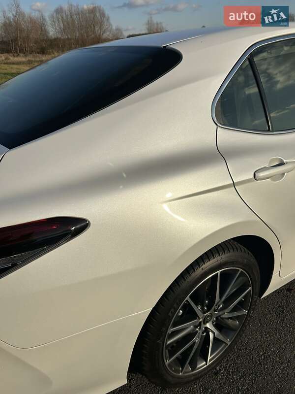 Седан Toyota Camry 2021 в Броварах