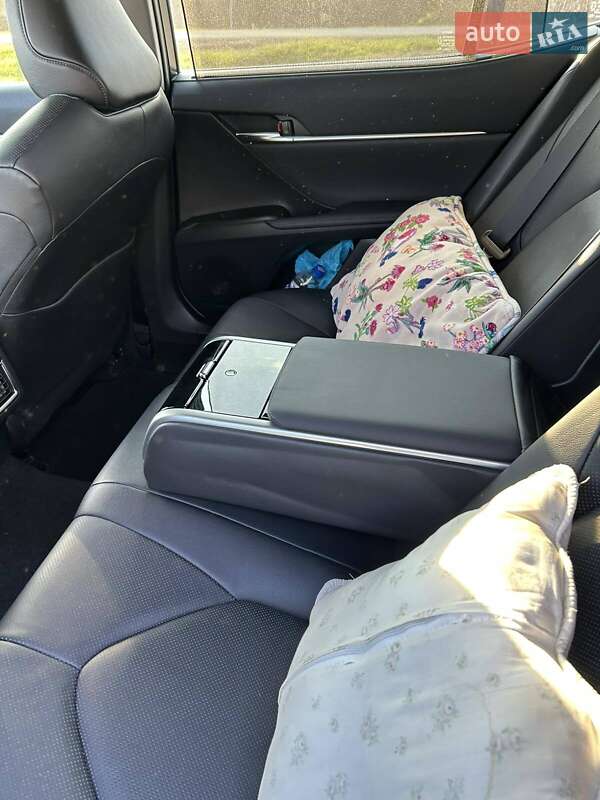 Седан Toyota Camry 2021 в Броварах