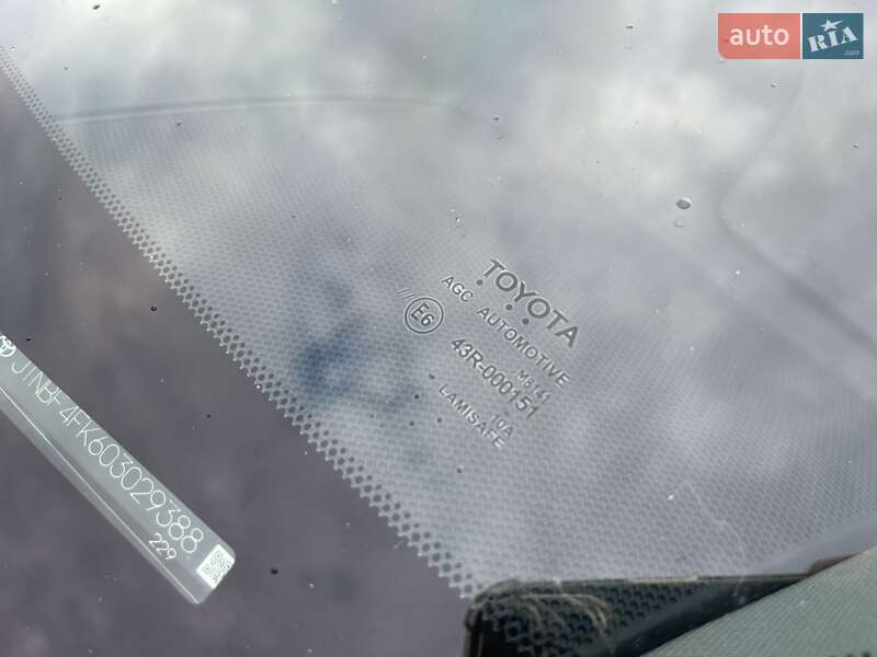 Седан Toyota Camry 2014 в Черкассах