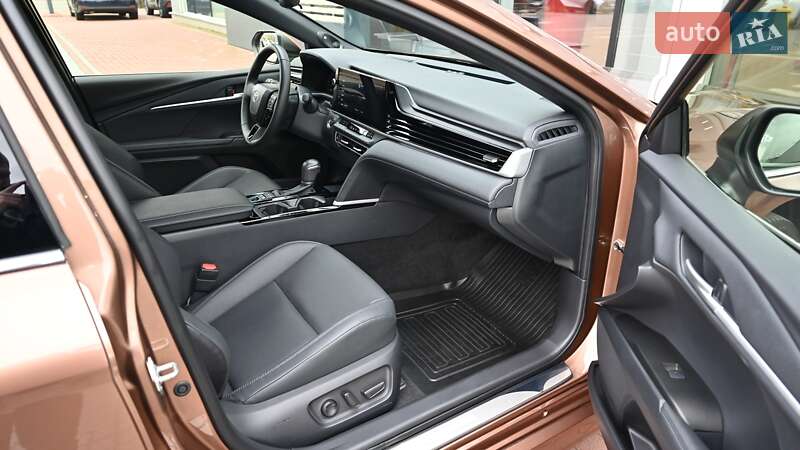 Седан Toyota Camry 2024 в Киеве фото 6 Седан Toyota Camry 2024 в Киеве