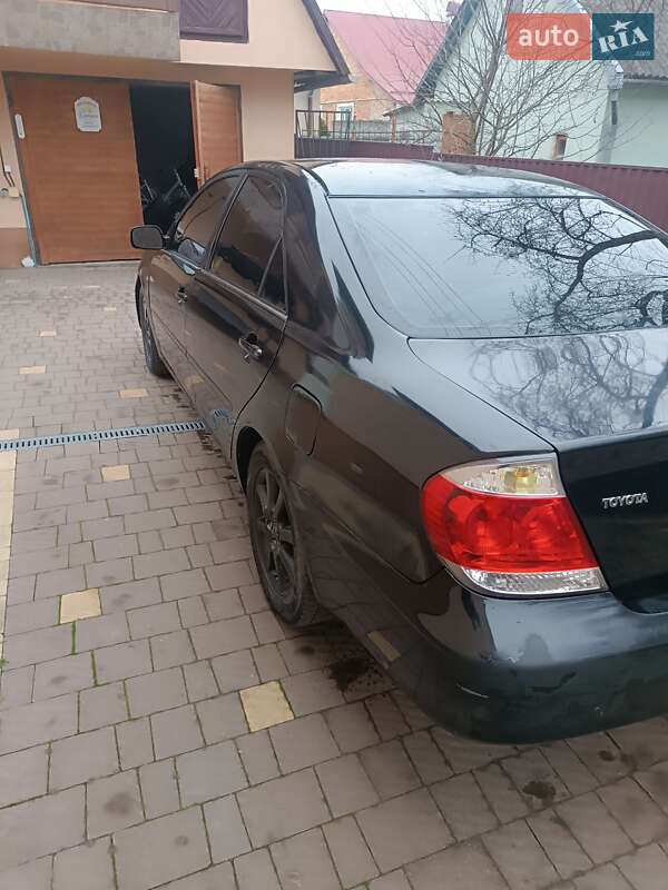 Седан Toyota Camry 2006 в Буске