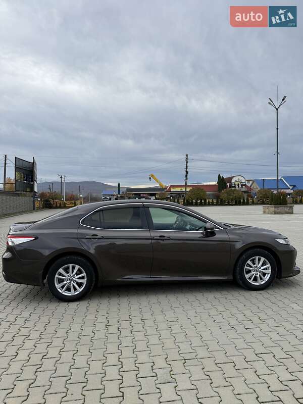 Седан Toyota Camry 2018 в Черновцах фото 4 Седан Toyota Camry 2018 в Черновцах