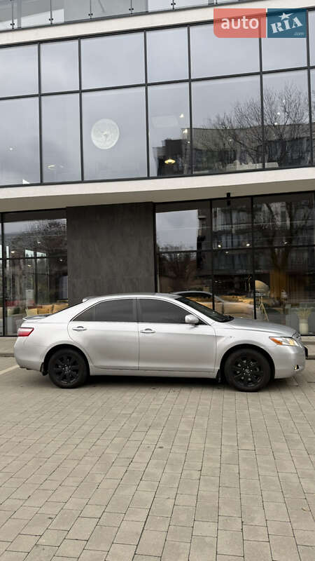 Седан Toyota Camry 2008 в Ужгороді