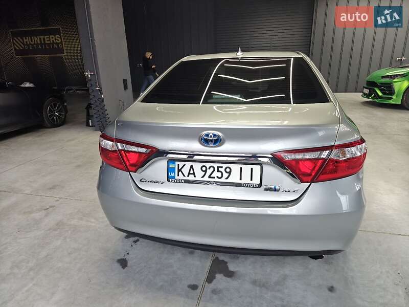 Седан Toyota Camry 2017 в Киеве