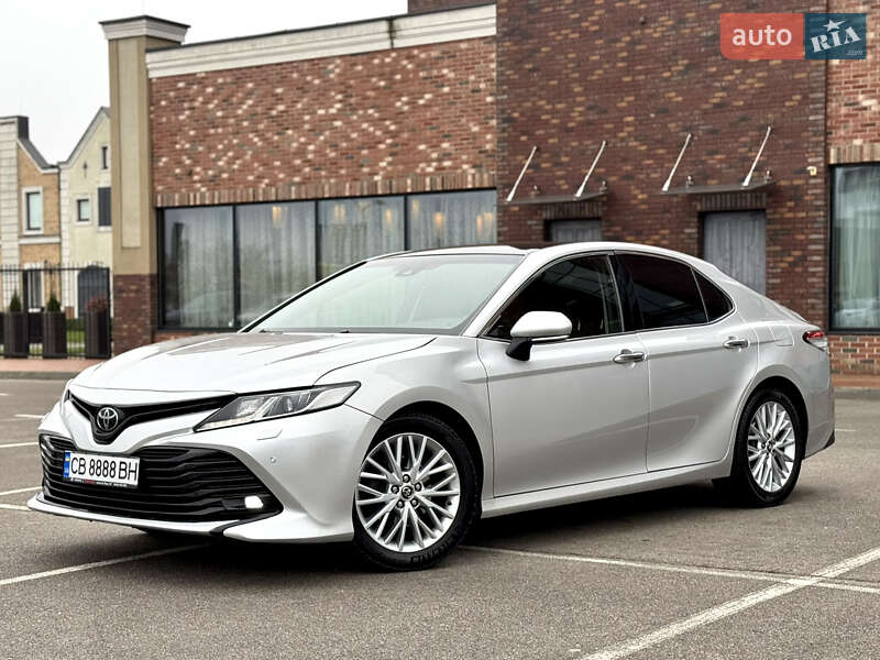 Седан Toyota Camry 2017 в Киеве фото 4 Седан Toyota Camry 2017 в Киеве