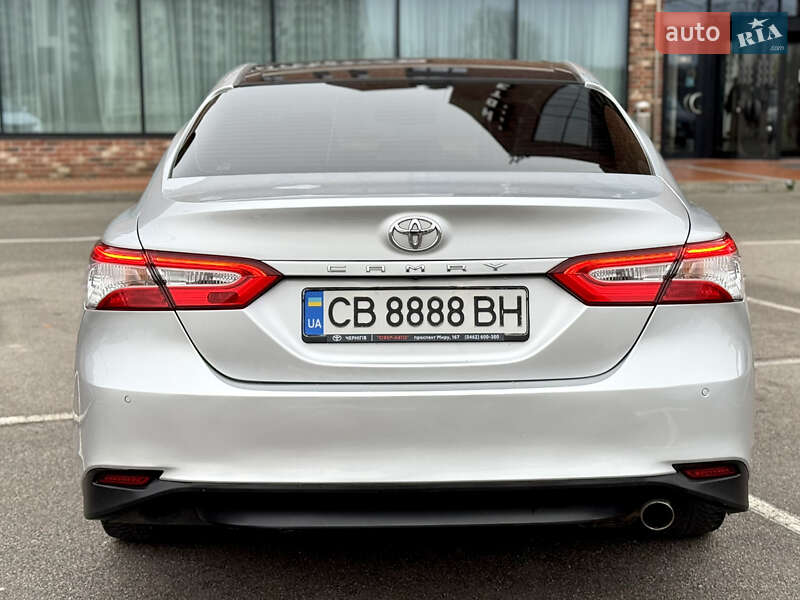 Седан Toyota Camry 2017 в Киеве фото 13 Седан Toyota Camry 2017 в Киеве