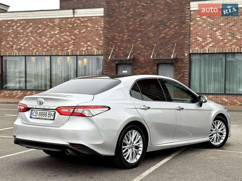 Седан Toyota Camry 2017 в Киеве фото 16 Седан Toyota Camry 2017 в Киеве