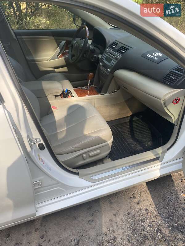 Седан Toyota Camry 2006 в Александрие