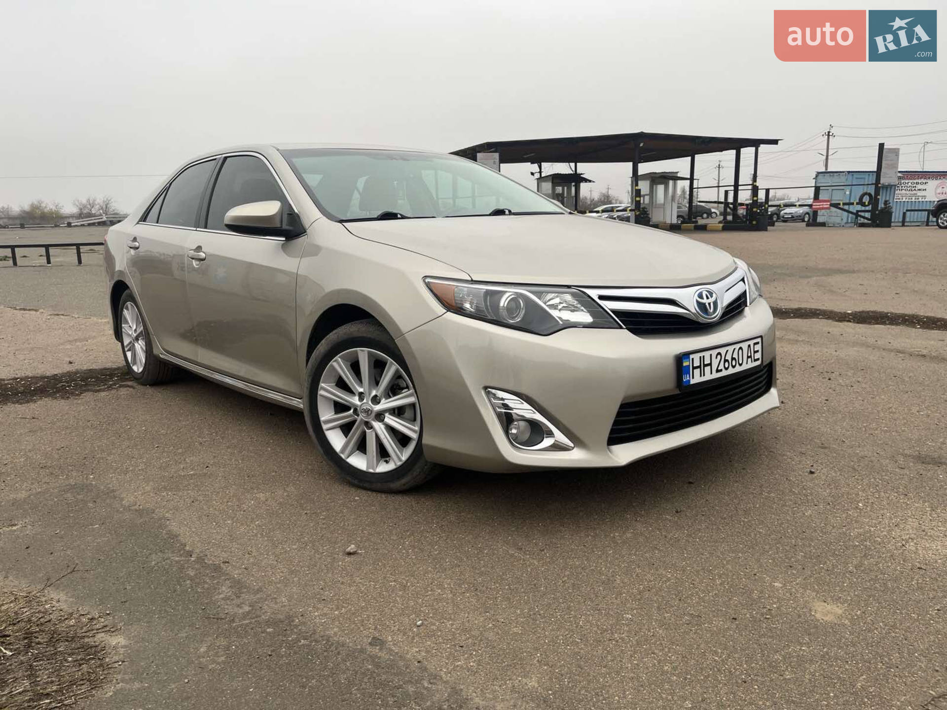 2013 Toyota Camry - мініатюра 3