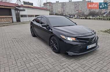 Седан Toyota Camry 2020 в Запоріжжі