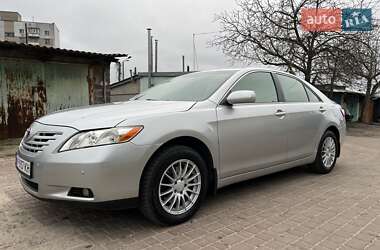 Седан Toyota Camry 2007 в Запорожье