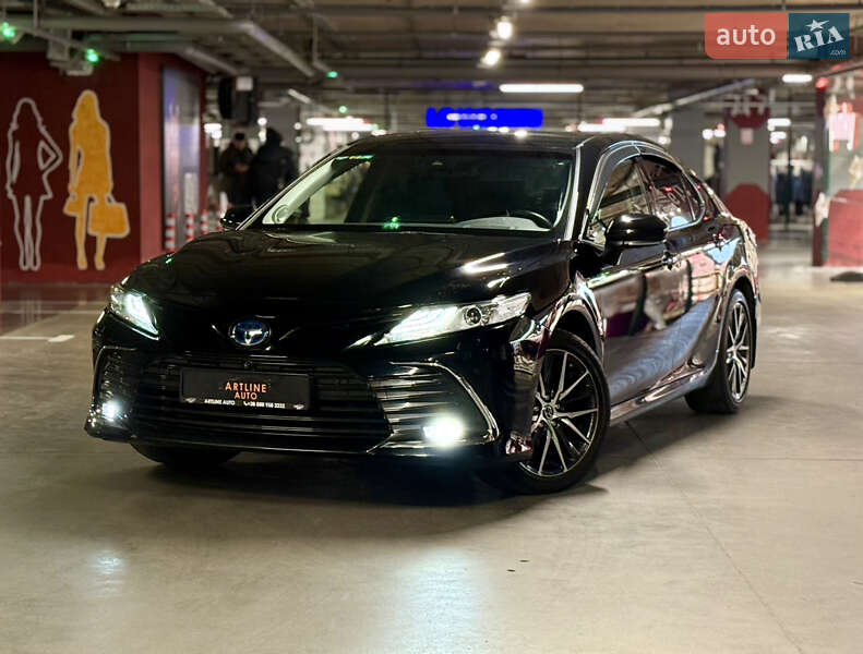 Седан Toyota Camry 2021 в Харкові