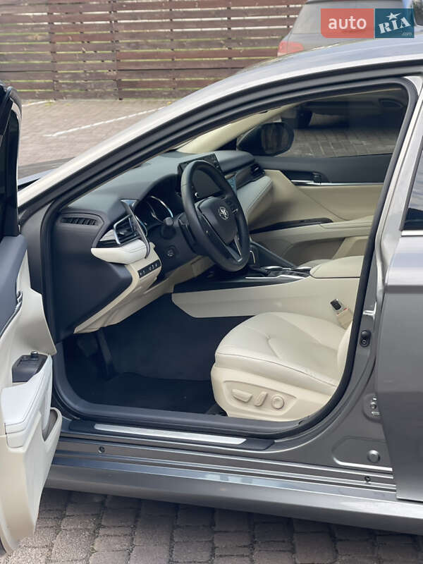 Седан Toyota Camry 2023 в Ровно фото 17 Седан Toyota Camry 2023 в Ровно