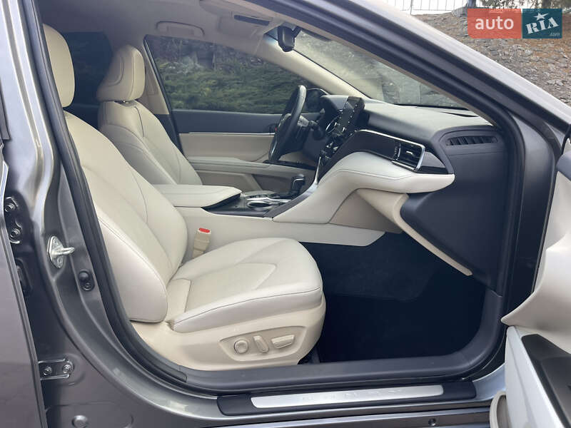 Седан Toyota Camry 2023 в Ровно фото 27 Седан Toyota Camry 2023 в Ровно