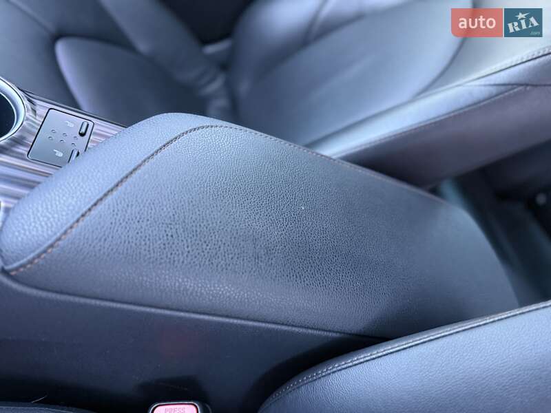 Седан Toyota Camry 2020 в Днепре фото 17 Седан Toyota Camry 2020 в Днепре