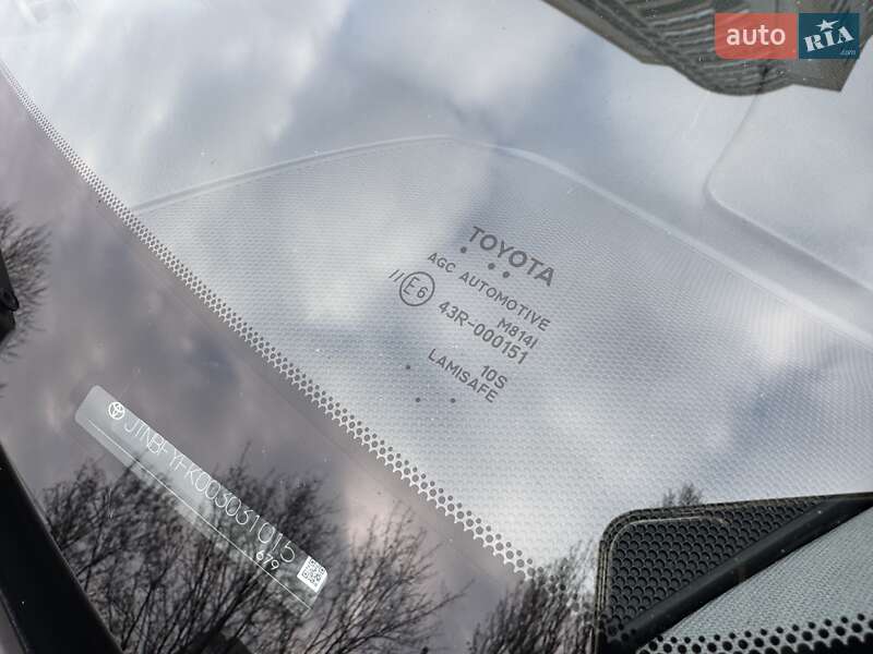 Седан Toyota Camry 2015 в Харкові