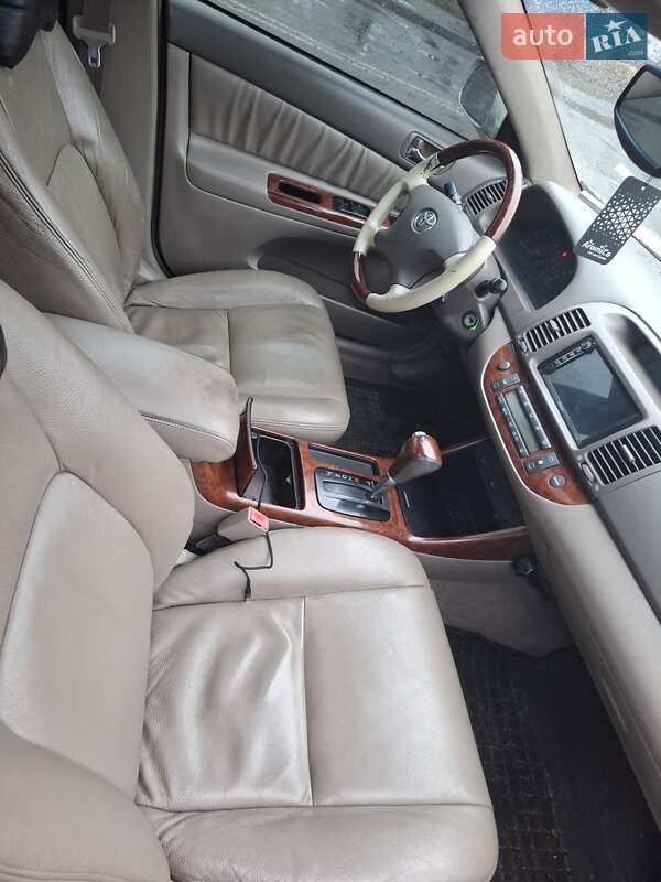 Седан Toyota Camry 2003 в Киеве