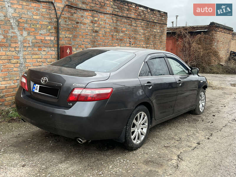 Седан Toyota Camry 2006 в Белой Церкви