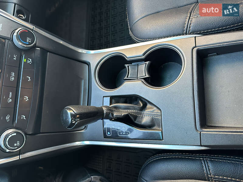 Седан Toyota Camry 2014 в Києві фото 40 Седан Toyota Camry 2014 в Києві