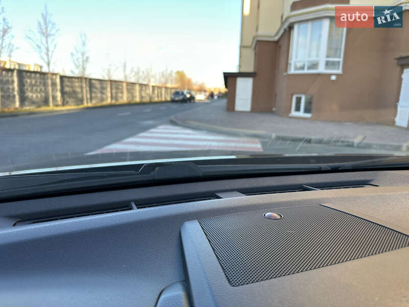 Седан Toyota Camry 2014 в Києві фото 41 Седан Toyota Camry 2014 в Києві