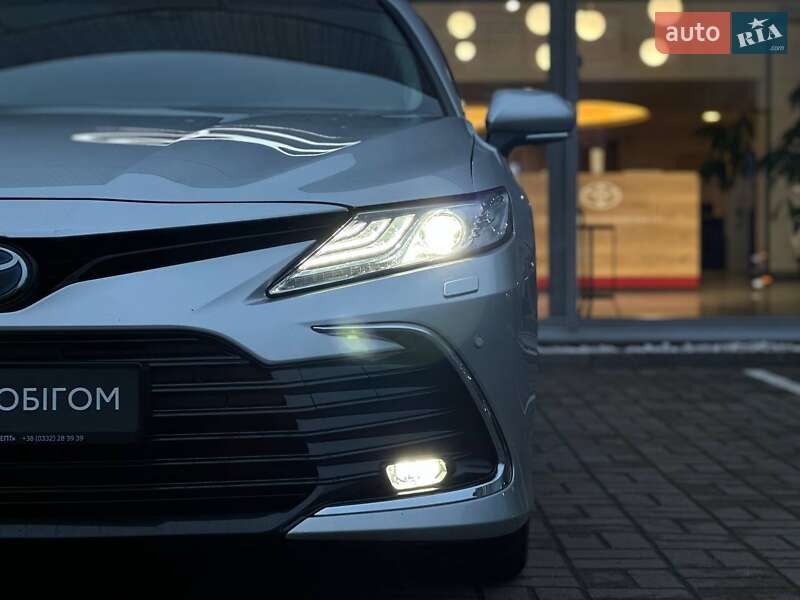 Седан Toyota Camry 2023 в Луцке фото 10 Седан Toyota Camry 2023 в Луцке