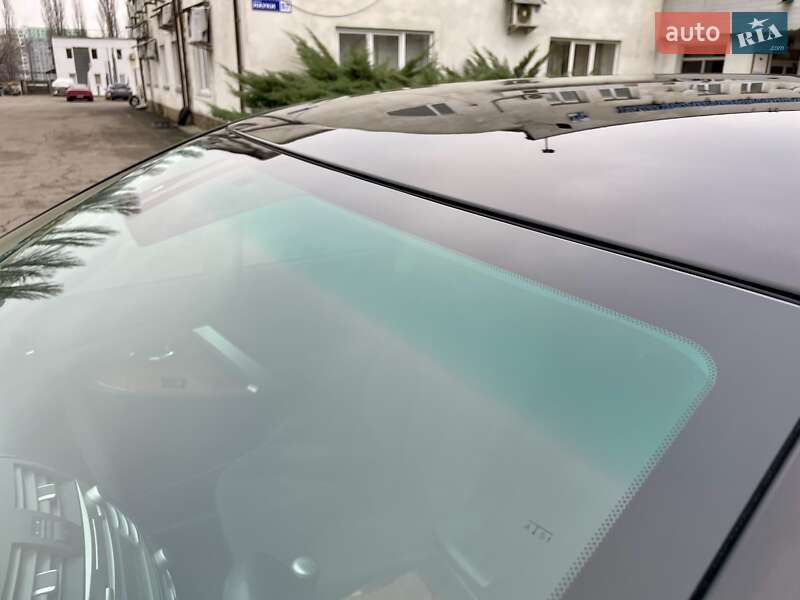 Седан Toyota Camry 2010 в Киеве